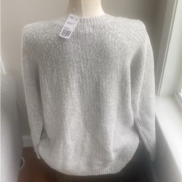 Forever 21 light heather gray long crew neck sweater size large NWT - Picture 2 of 7